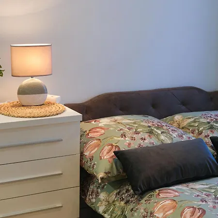 Old Town Wawel Ii Premium *